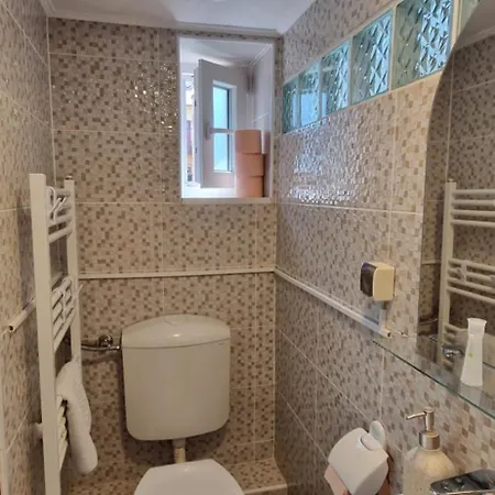 Central Stay Apartment